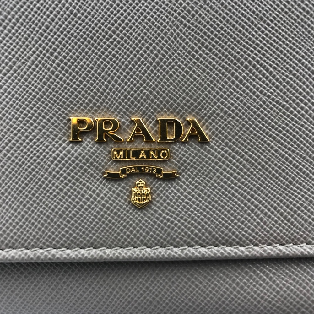 ❤️SOLD❤️ PRADA Saffiano Metal Chain Wallet Gray - Picture 3 of 8